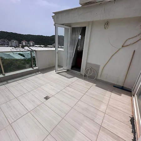 Mina Suit Apart Demre