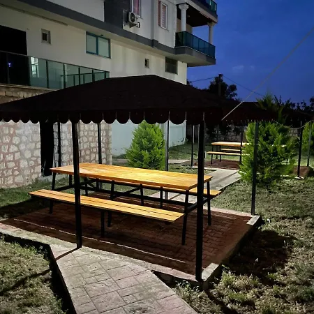 Hotel Mina Suit Apart 4*